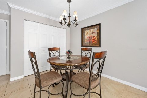 Condo in Daytona Beach, Florida, 1 bedroom № 2118451 - photo 9