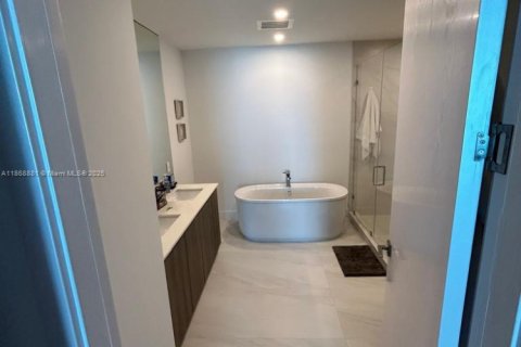 Снять в аренду кондоминиум в Санни-Айлс-Бич, Флорида 2 спальни, 128.39м2, № 1896651 - фото 8