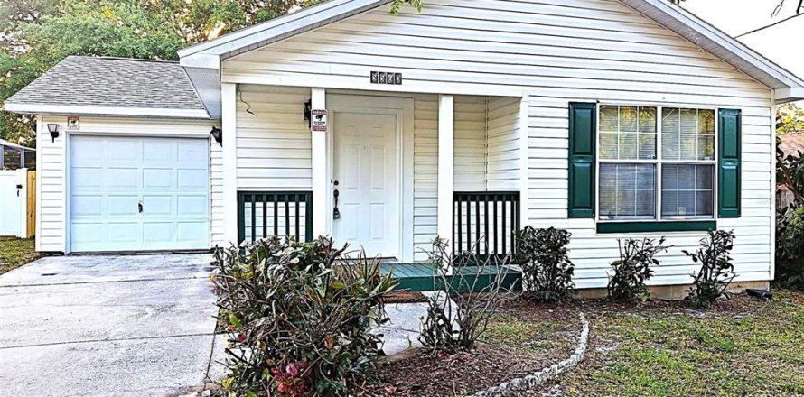 Villa ou maison à Saint Petersburg, Floride 3 chambres, 111.48 m2 № 2167847
