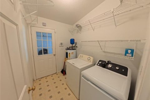 Villa ou maison à louer à Saint Petersburg, Floride: 3 chambres, 111.48 m2 № 2167847 - photo 17
