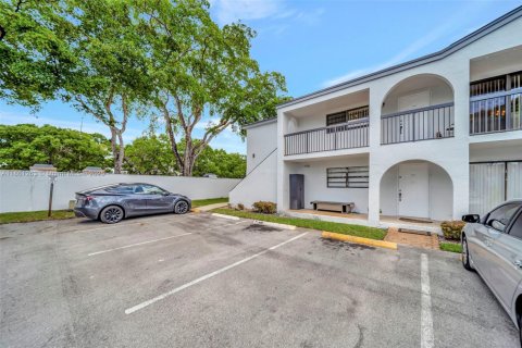 Copropriété à vendre à Hialeah, Floride: 3 chambres, 102.19 m2 № 1890051 - photo 24