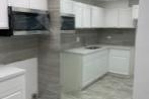 Condo in Lauderhill, Florida, 1 bedroom № 2188071 - photo 21