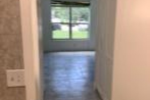 Condo in Lauderhill, Florida, 1 bedroom № 2188071 - photo 20