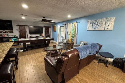 Casa en venta en Altamonte Springs, Florida, 4 dormitorios, 222.97 m2 № 2210477 - foto 9