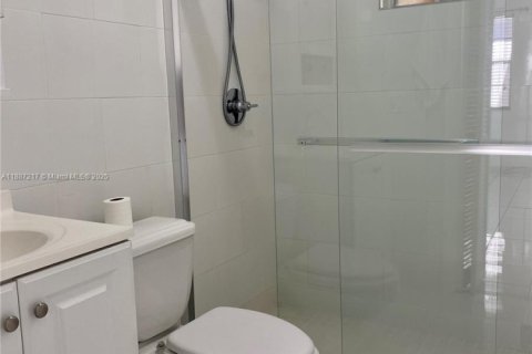 Купить коммерческую недвижимость в Майами, Флорида 267.19м2, № 1996014 - фото 30