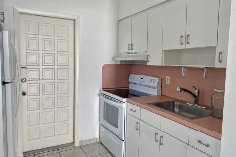 Купить коммерческую недвижимость в Майами, Флорида 267.19м2, № 1996014 - фото 29