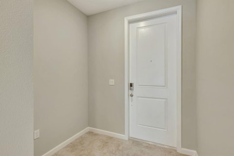 Townhouse in Stuart, Florida 3 bedrooms, 137.03 sq.m. № 2260778 - photo 4
