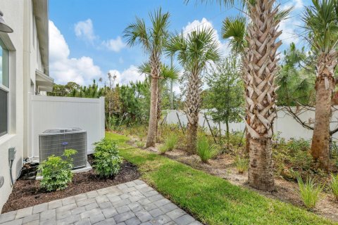 Townhouse in Stuart, Florida 3 bedrooms, 137.03 sq.m. № 2260778 - photo 13