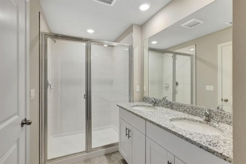 Townhouse in Stuart, Florida 3 bedrooms, 137.03 sq.m. № 2260778 - photo 24