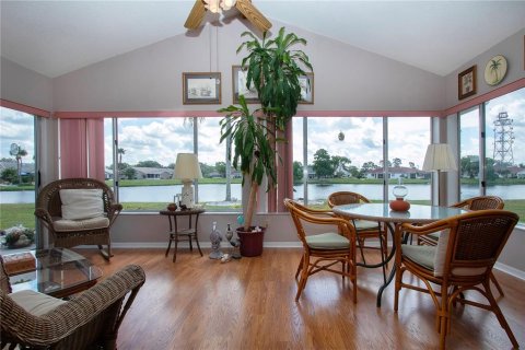 Villa ou maison à vendre à Sun City Center, Floride: 2 chambres, 163.14 m2 № 1901883 - photo 13