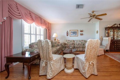 Villa ou maison à vendre à Sun City Center, Floride: 2 chambres, 163.14 m2 № 1901883 - photo 5