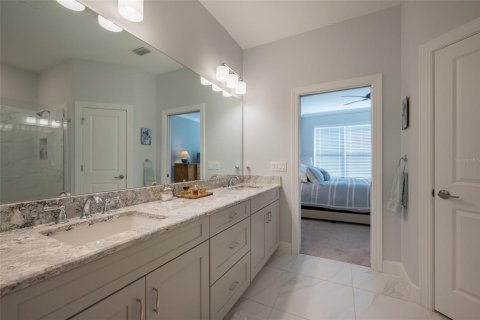 House in Sarasota, Florida 3 bedrooms, 178.19 sq.m. № 2234447 - photo 23