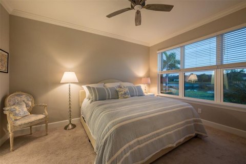 House in Sarasota, Florida 3 bedrooms, 178.19 sq.m. № 2234447 - photo 19