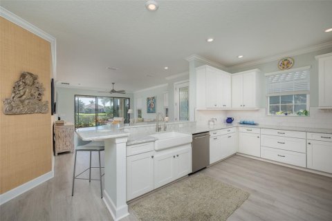 House in Sarasota, Florida 3 bedrooms, 178.19 sq.m. № 2234447 - photo 14