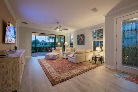 House in Sarasota, Florida 3 bedrooms, 178.19 sq.m. № 2234447 - photo 7