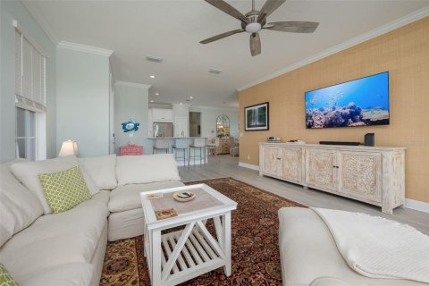 House in Sarasota, Florida 3 bedrooms, 178.19 sq.m. № 2234447 - photo 11