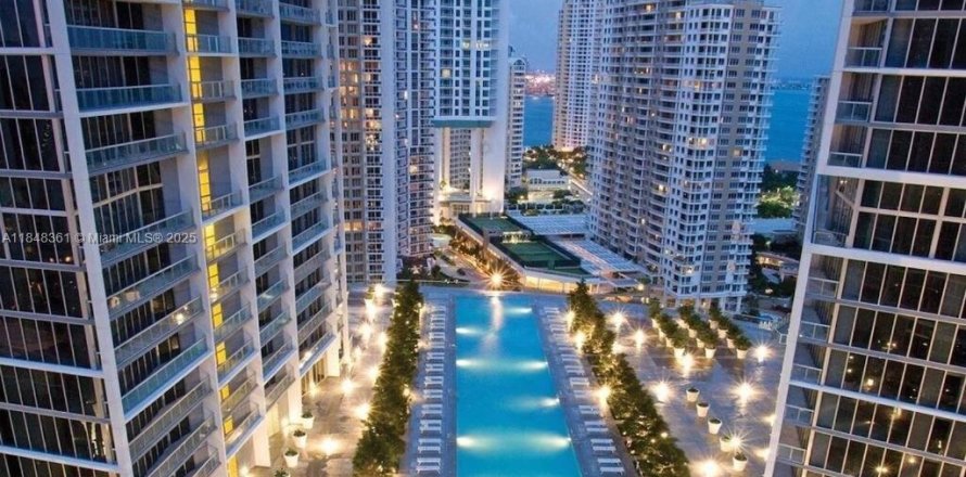 Appartement à Miami, Floride 2 chambres, 108.42 m2 № 1852231