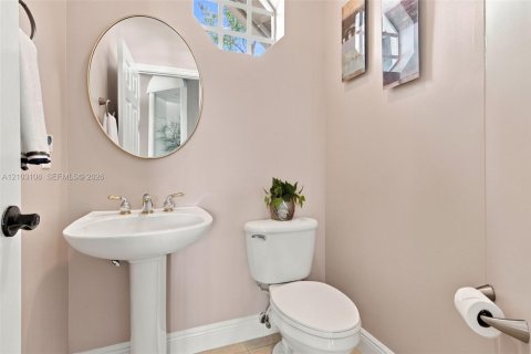 Casa en venta en Pembroke Pines, Florida, 5 dormitorios, 310.76 m2 № 2409290 - foto 28