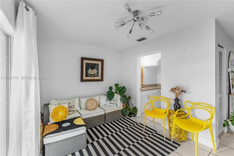 Adosado en alquiler en Miramar, Florida, 3 dormitorios, 145.86 m2 № 2077401 - foto 10