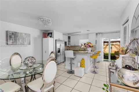 Adosado en alquiler en Miramar, Florida, 3 dormitorios, 145.86 m2 № 2077401 - foto 15