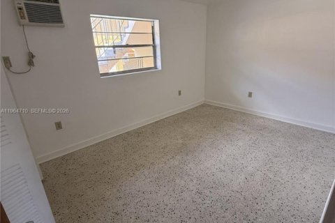 Apartamento en alquiler en Miami, Florida, 2 dormitorios, 73.76 m2 № 2026120 - foto 7