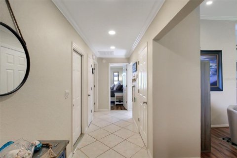 House in Punta Gorda, Florida 3 bedrooms, 155.7 sq.m. № 1276428 - photo 5