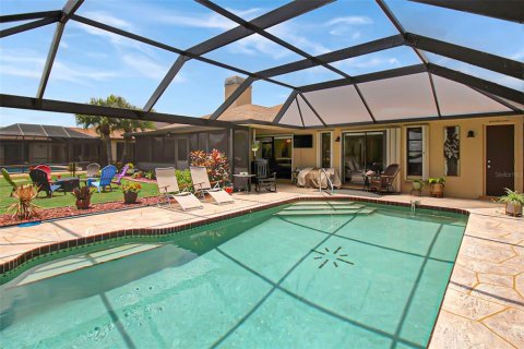 Casa en alquiler en Punta Gorda, Florida, 3 dormitorios, 155.7 m2 № 1276428 - foto 2