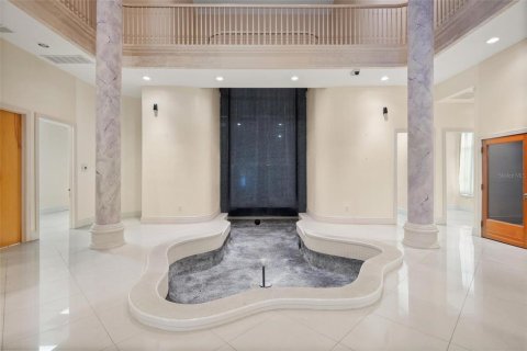 Propiedad comercial en alquiler en Palm Harbor, Florida, 276.48 m2 № 1448197 - foto 12