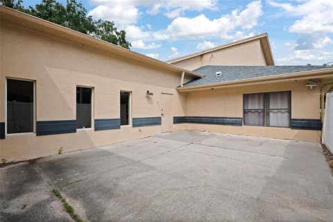 Propiedad comercial en alquiler en Palm Harbor, Florida, 276.48 m2 № 1448197 - foto 27