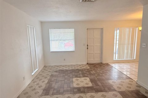 Studio in Saint Petersburg, Florida № 2205545 - photo 2