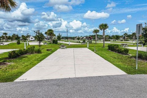 Land in Lake Wales, Florida № 2105461