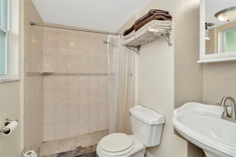Купить виллу или дом в Семинол, Флорида 9 комнат, 136.57м2, № 1885370 - фото 27