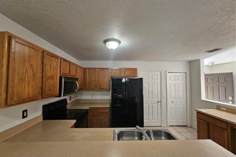 Condo in Orlando, Florida, 3 bedrooms № 2094791 - photo 6