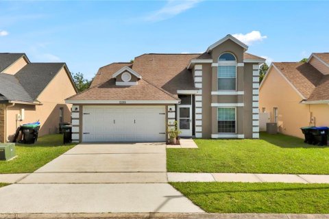 House in Orlando, Florida 3 bedrooms, 174.28 sq.m. № 1798233 - photo 1