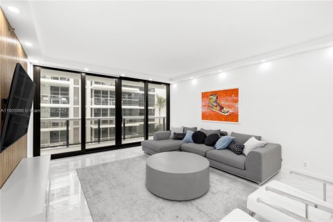 Copropriété à vendre à Surfside, Floride: 2 chambres, 140.28 m2 № 1959949 - photo 13