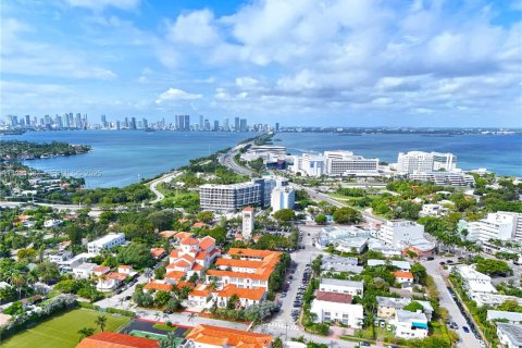 Commercial property in Miami Beach, Florida 322.74 sq.m. № 1989779 - photo 11