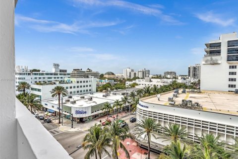 Снять в аренду кондоминиум в Майами-Бич, Флорида 1 спальня, 77.57м2, № 1974011 - фото 20