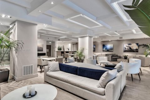 Снять в аренду кондоминиум в Майами-Бич, Флорида 1 спальня, 77.57м2, № 1974011 - фото 29