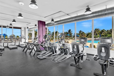 Снять в аренду кондоминиум в Майами-Бич, Флорида 1 спальня, 77.57м2, № 1974011 - фото 26