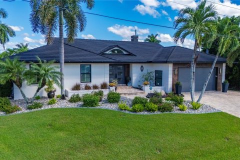 Villa ou maison à Punta Gorda, Floride 3 chambres, 235.51 m2 № 2420089