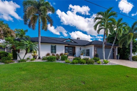 Villa ou maison à vendre à Punta Gorda, Floride: 3 chambres, 235.51 m2 № 2420089 - photo 11