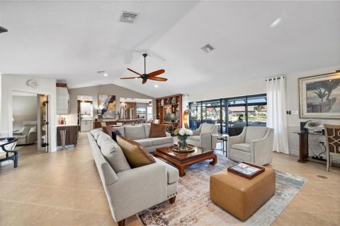 Villa ou maison à vendre à Punta Gorda, Floride: 3 chambres, 235.51 m2 № 2420089 - photo 22