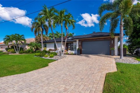 Villa ou maison à vendre à Punta Gorda, Floride: 3 chambres, 235.51 m2 № 2420089 - photo 9