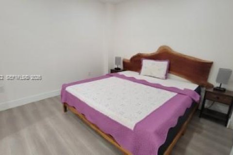 Купить кондоминиум в Халландейл-Бич, Флорида 1 спальня, 74.14м2, № 2010648 - фото 14