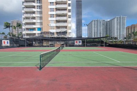 Купить кондоминиум в Халландейл-Бич, Флорида 1 спальня, 74.14м2, № 2010648 - фото 25