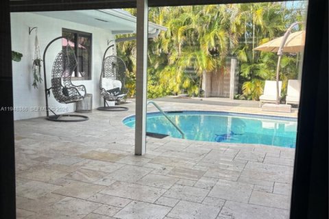 Villa ou maison à louer à Plantation, Floride: 4 chambres, 202.16 m2 № 2007458 - photo 2