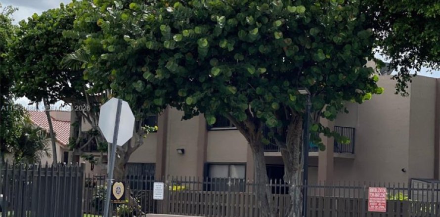 Apartamento en Miami, Florida 2 dormitorios, 94.2 m2 № 2026051