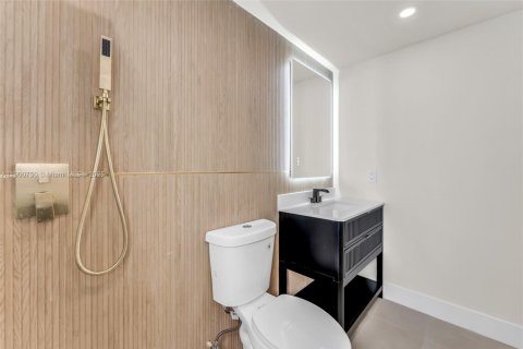 Casa en venta en Lauderhill, Florida, 4 dormitorios № 1951512 - foto 29