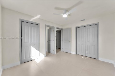 Casa en venta en Lauderhill, Florida, 4 dormitorios № 1951512 - foto 28
