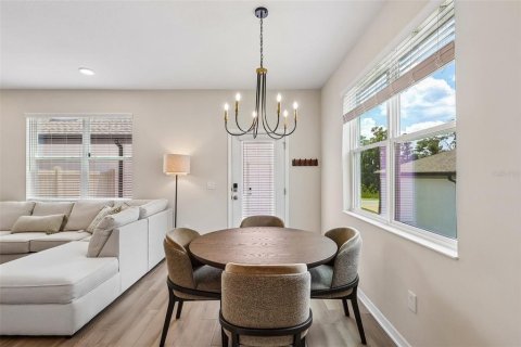 Adosado en venta en Winter Garden, Florida, 3 dormitorios, 170.48 m2 № 2310644 - foto 12
